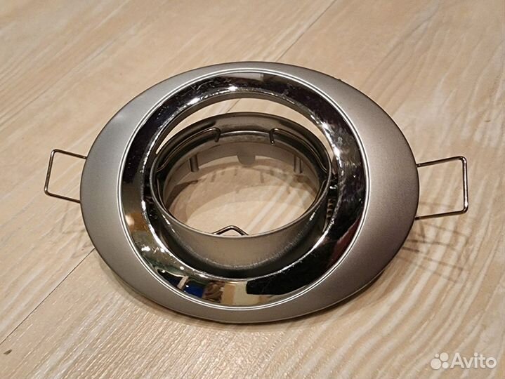 Светильник встраиваемый