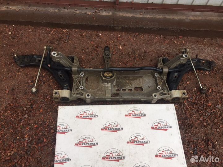 Подрамник передний Фольцваген passat B7