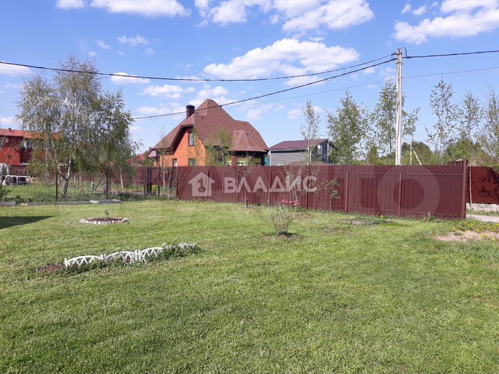 Дом 54 м² на участке 6 сот.