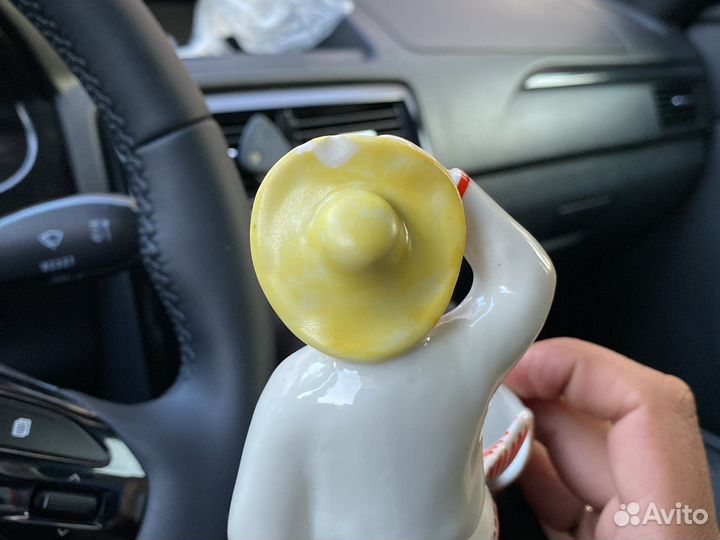 Фарфоровая статуэтка дед рыбак