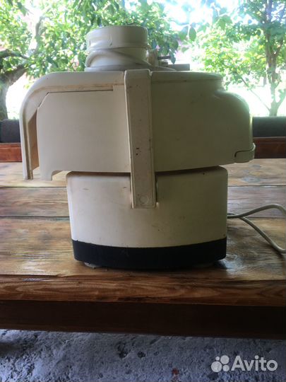 Соковыжималка-шинковка электрическая