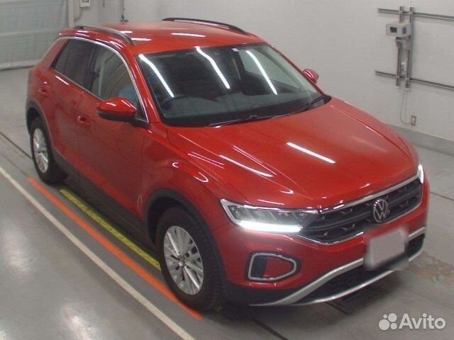 Volkswagen T-Roc 1.5 AMT, 2022, 23 000 км