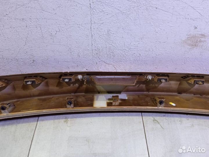 Накладка двери багажника