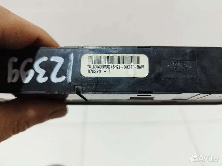 Кнопка аварийной сигнализации Discovery III 2004