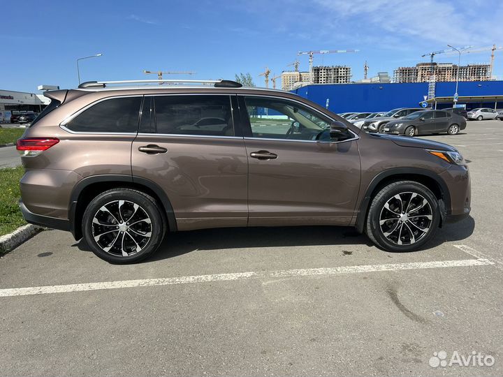 Toyota Highlander 3.5 AT, 2019, 69 900 км