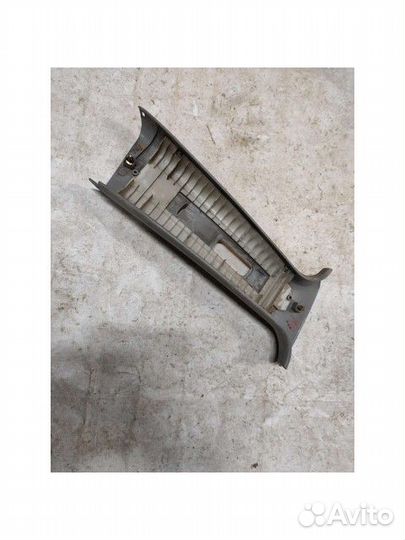 Накладка стойки средней 7691495F0D Nissan Almera