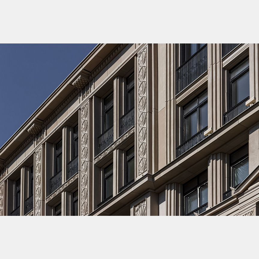 2-к. квартира, 128,4 м², 1/7 эт.