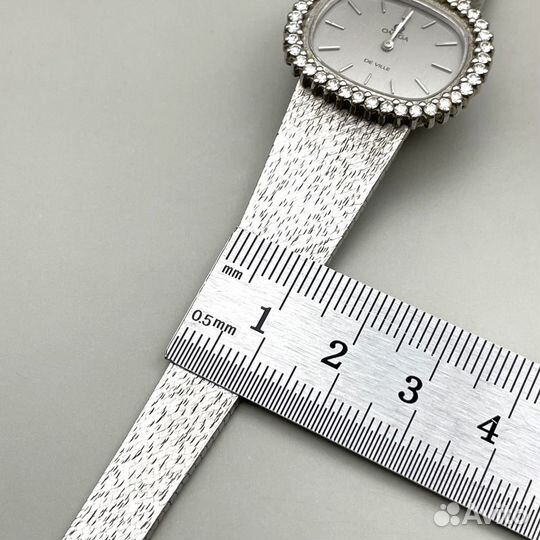 Золотые часы Omega с бриллиантами 0,64ct 750 пробы