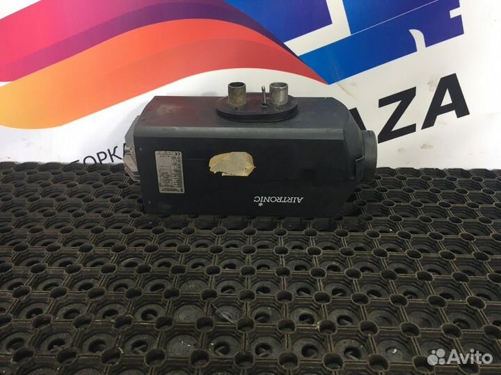 1739556 Отопитель автономный