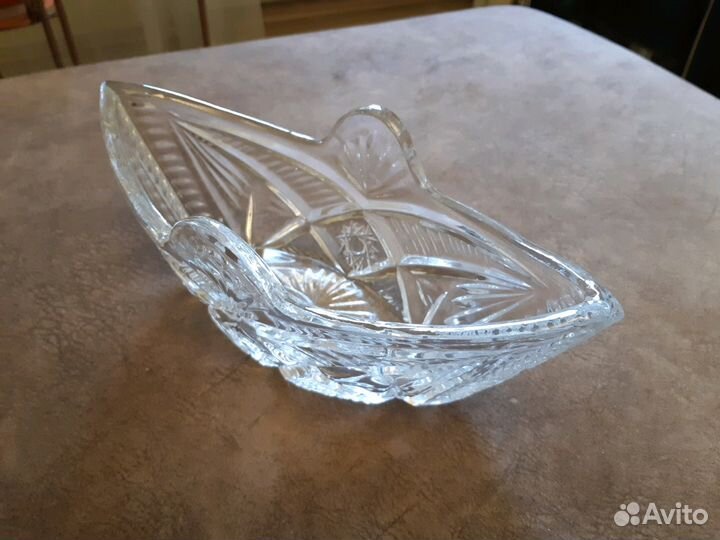 Хрустальная ваза