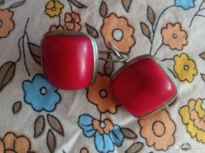 Серьги с натуральным кораллом