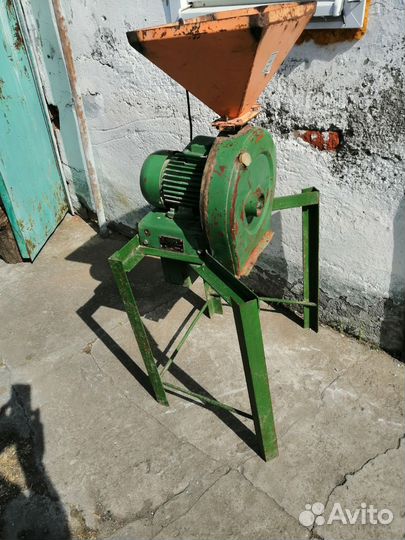 Зернодробилка бу для фермерского хозяйства