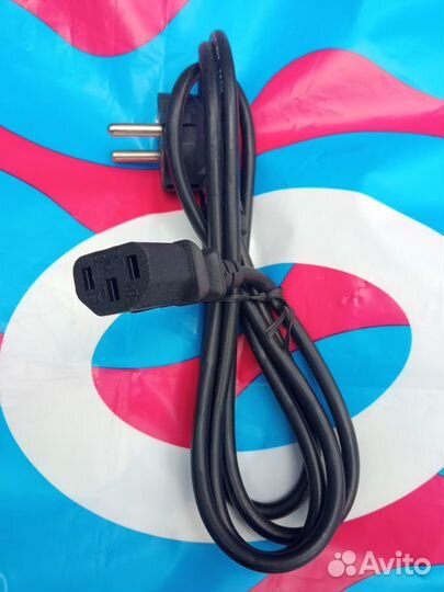 Кабель питания для компьютера