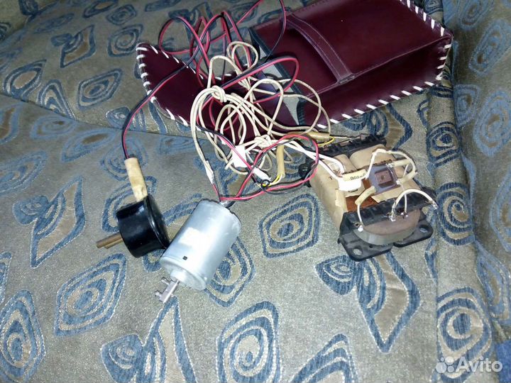 Двигатель с приводом для мелких работ