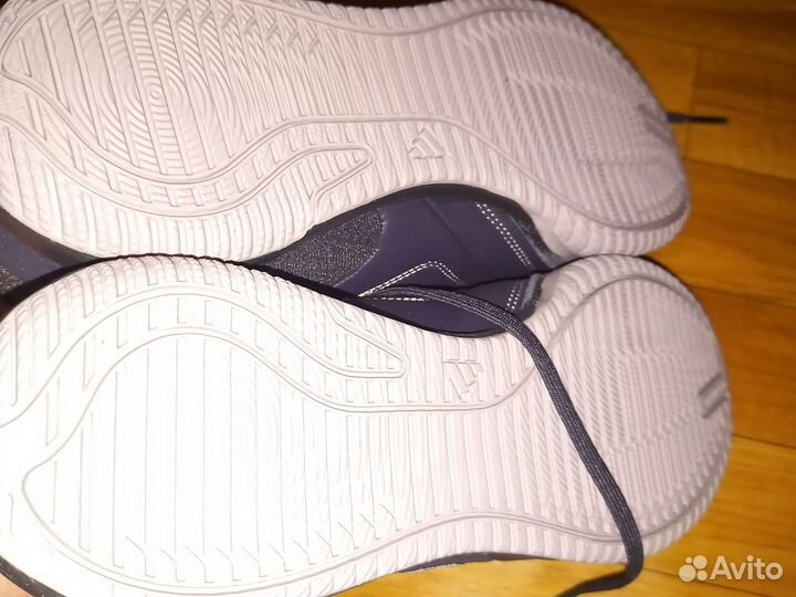 Футзалки Adidas новые