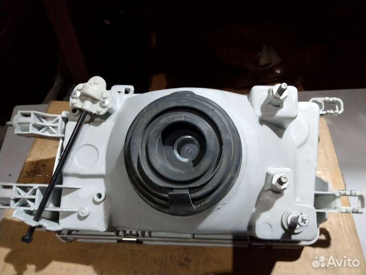 Фара основная правая toyota corona