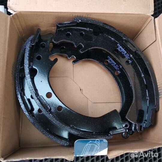 Тормозные колодки toyota