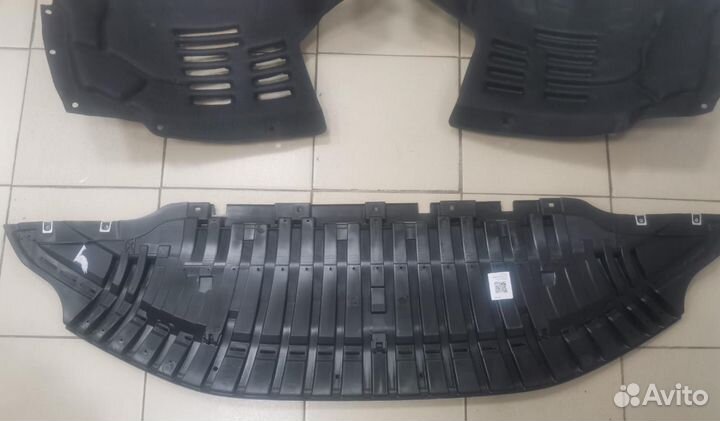 Audi a8 D4 Пыльник бампера Локер передний новый