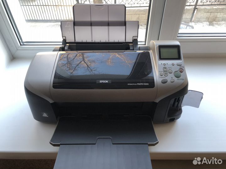 Продам фотопринтер Epson stylus photo R300