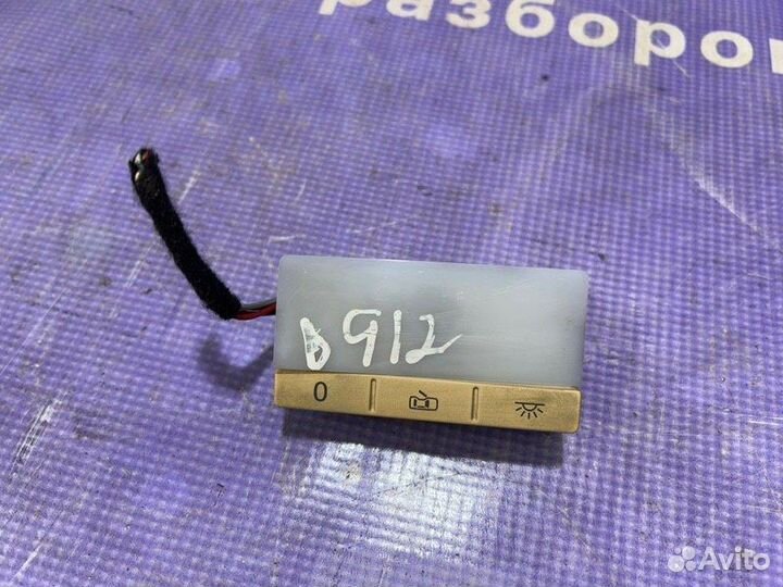 Потолочный плафон Volkswagen Touareg 7L 2 2006