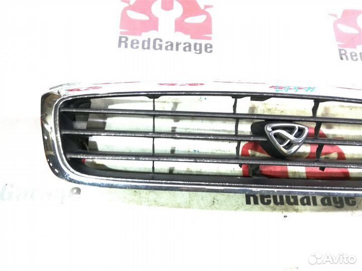 Решетка радиатора Mazda Mpv LV5W G5-E 1995