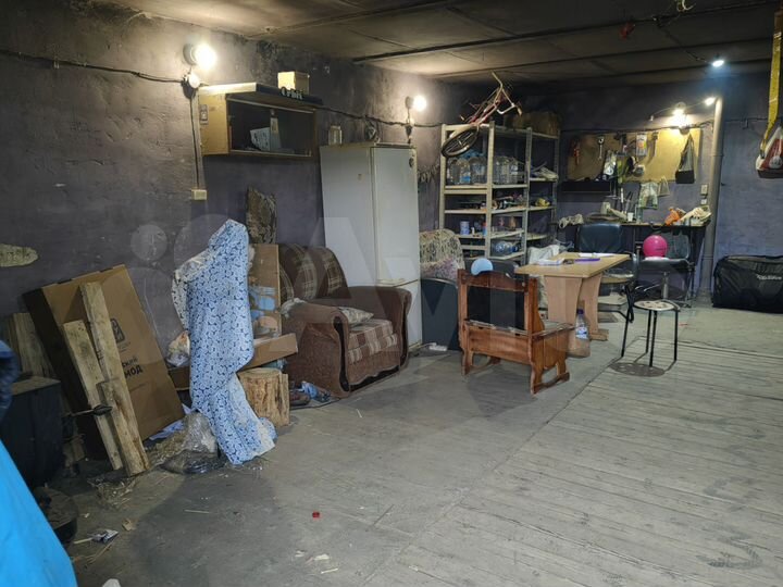 Гараж, > 30 м²