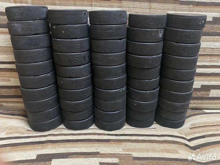 Шайбы хоккейные