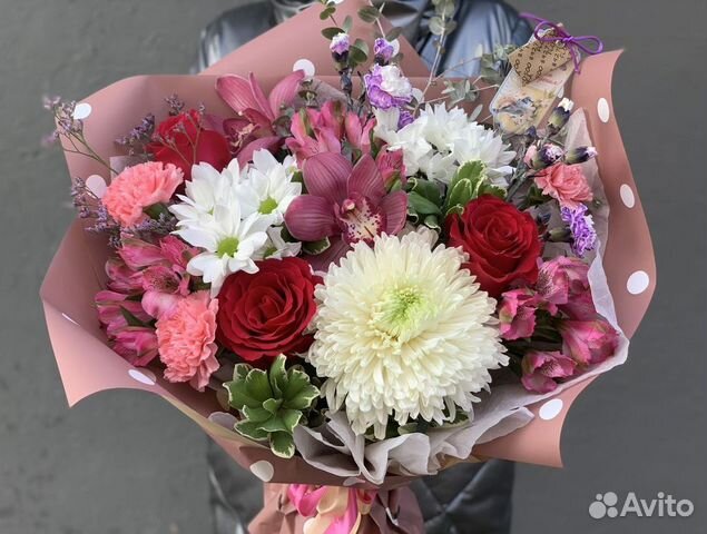 Авторский букет цветов на 8 марта