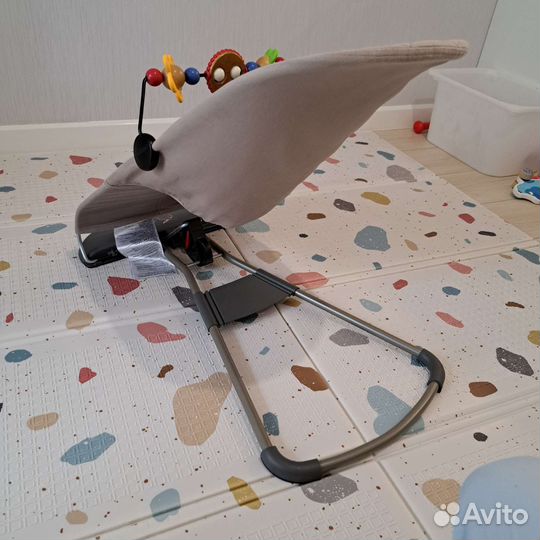 Шезлонг-качалка babybjorn. Кресло-шезлонг детский