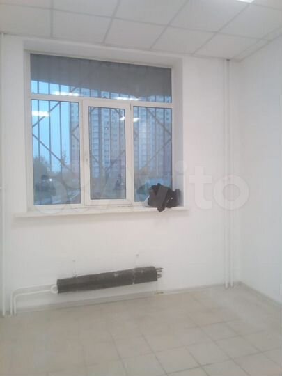 Офис на первом этаже жилого дома, 45.1 м²