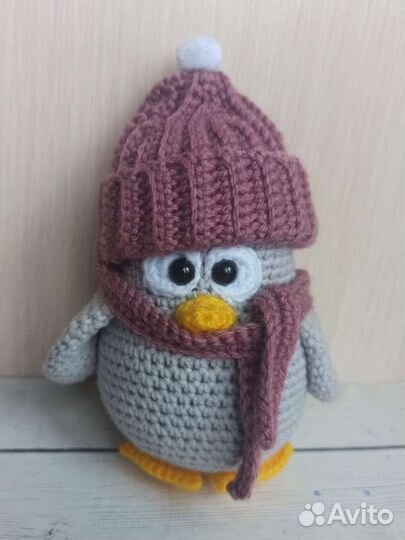 Вязаная игрушка крючком Пингвин