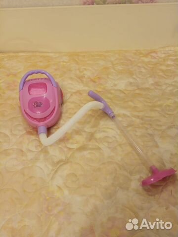 Игрушечный пылесос