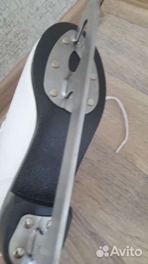 Коньки фигурные женские 38 размер