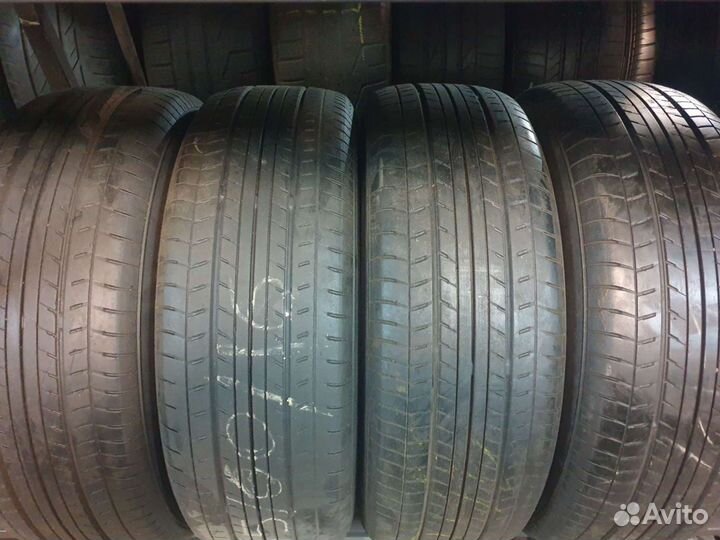 Yokohama Advan A681 215/60 R16