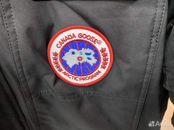 Куртка зимняя натуральный мех Canada Goose