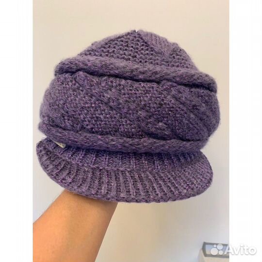 Новая вязаная шапка (фиолетовая)