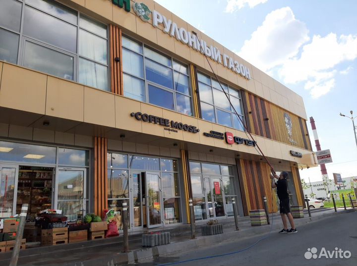 Мойка окон остекления фасада зданий вывесок витрин