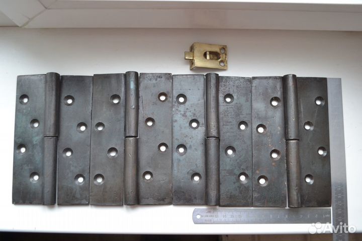 Дверные ручки