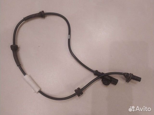 Датчик ABS задний левый Nissan Tiida