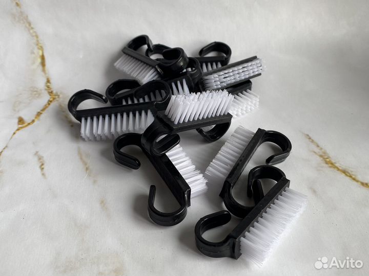 Щеточка для маникюра