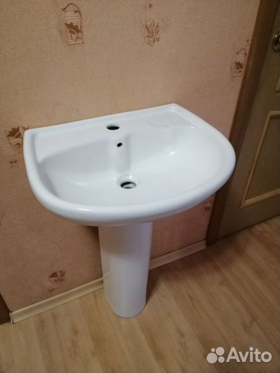 Раковина в ванную умывальник с пьедесталом