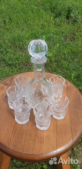 Графин и рюмки хрусталь