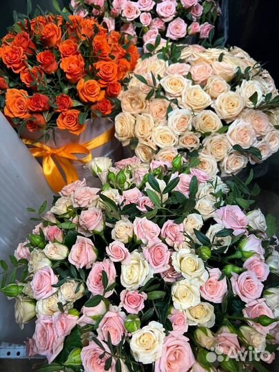 Доставка цветов / Коробка из цветов