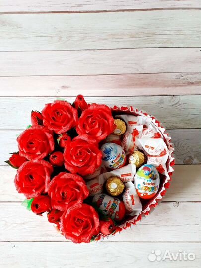 Букеты в наличии и композиции из конфет