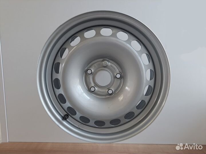 Штампованный диск VW Tiguan R16