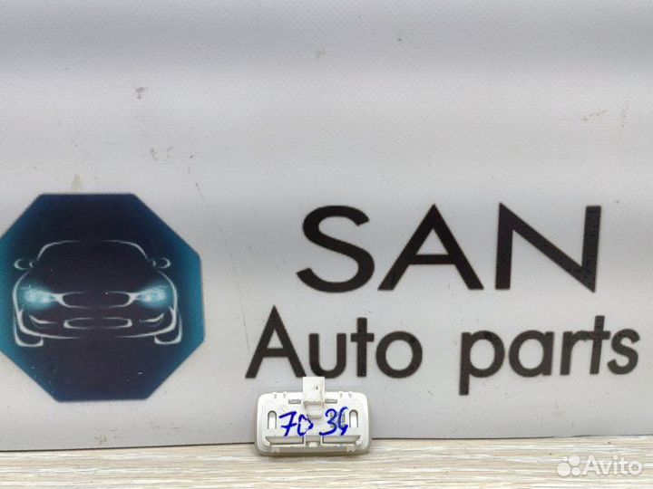 Плафон подсветки салона Bmw 3 F30 N20B20 2012