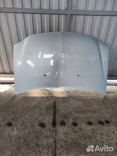 Капот Renault Logan