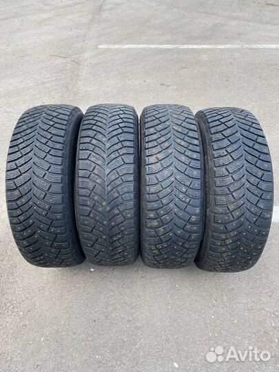 Michelin X-Ice North 4 215/60 R17 29M