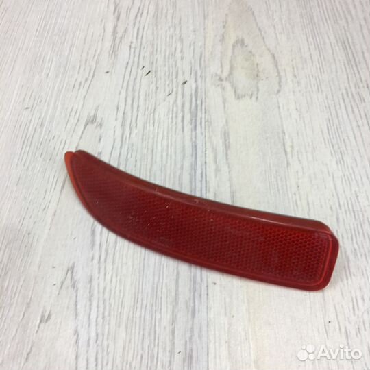 Катафот Отражатель заднего бампера Renault logan П