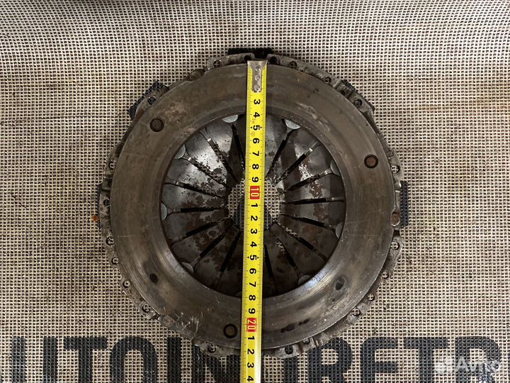 Корзина сцепления Volkswagen Sharan 038141025R